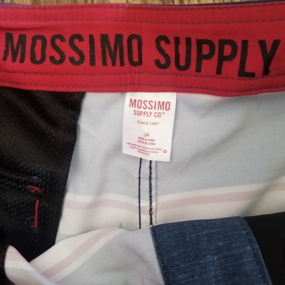 Mossimo Shorts - Picture 4 of 4